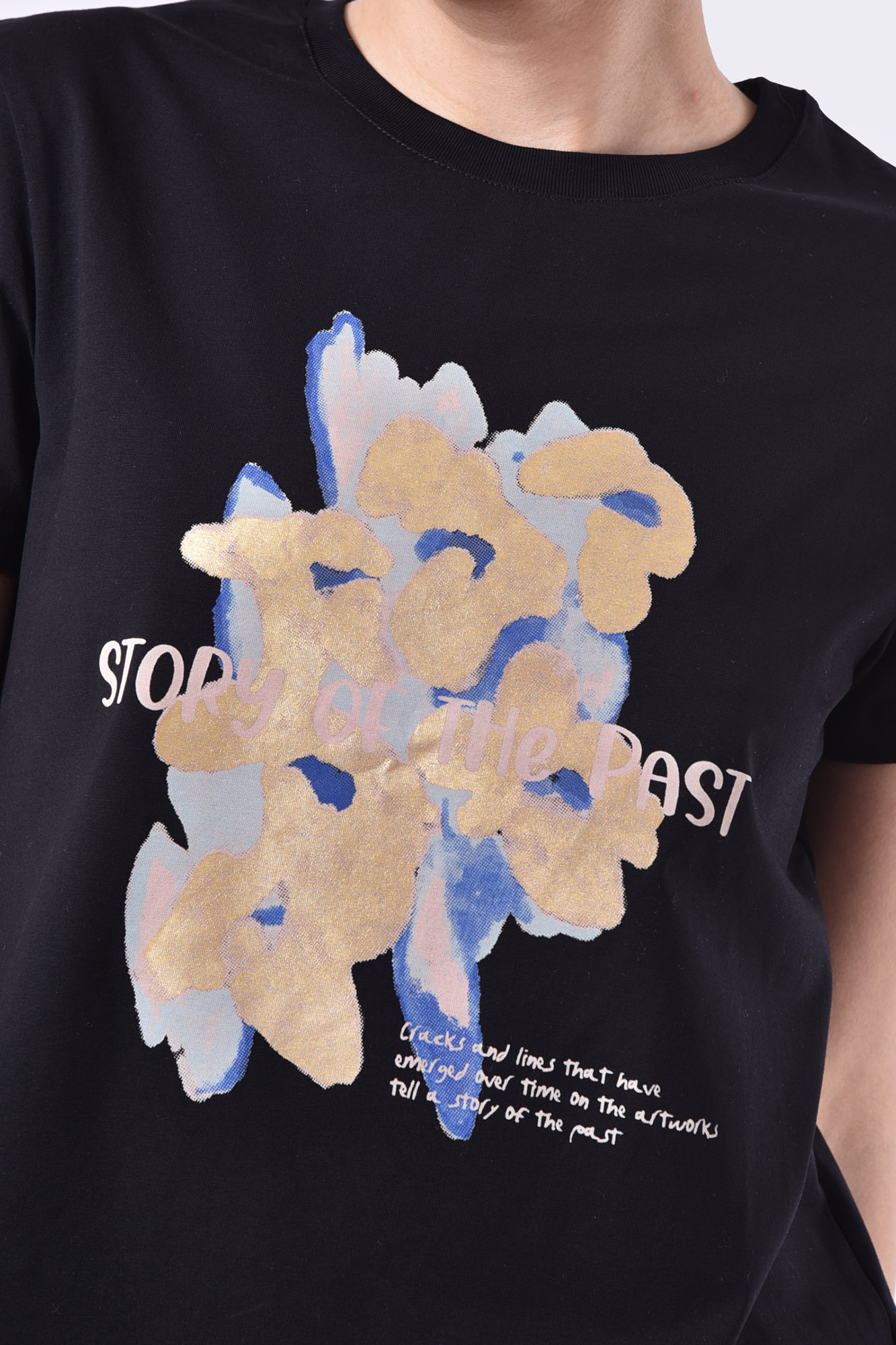 تیشرت آستین کوتاه چاپی زنانه