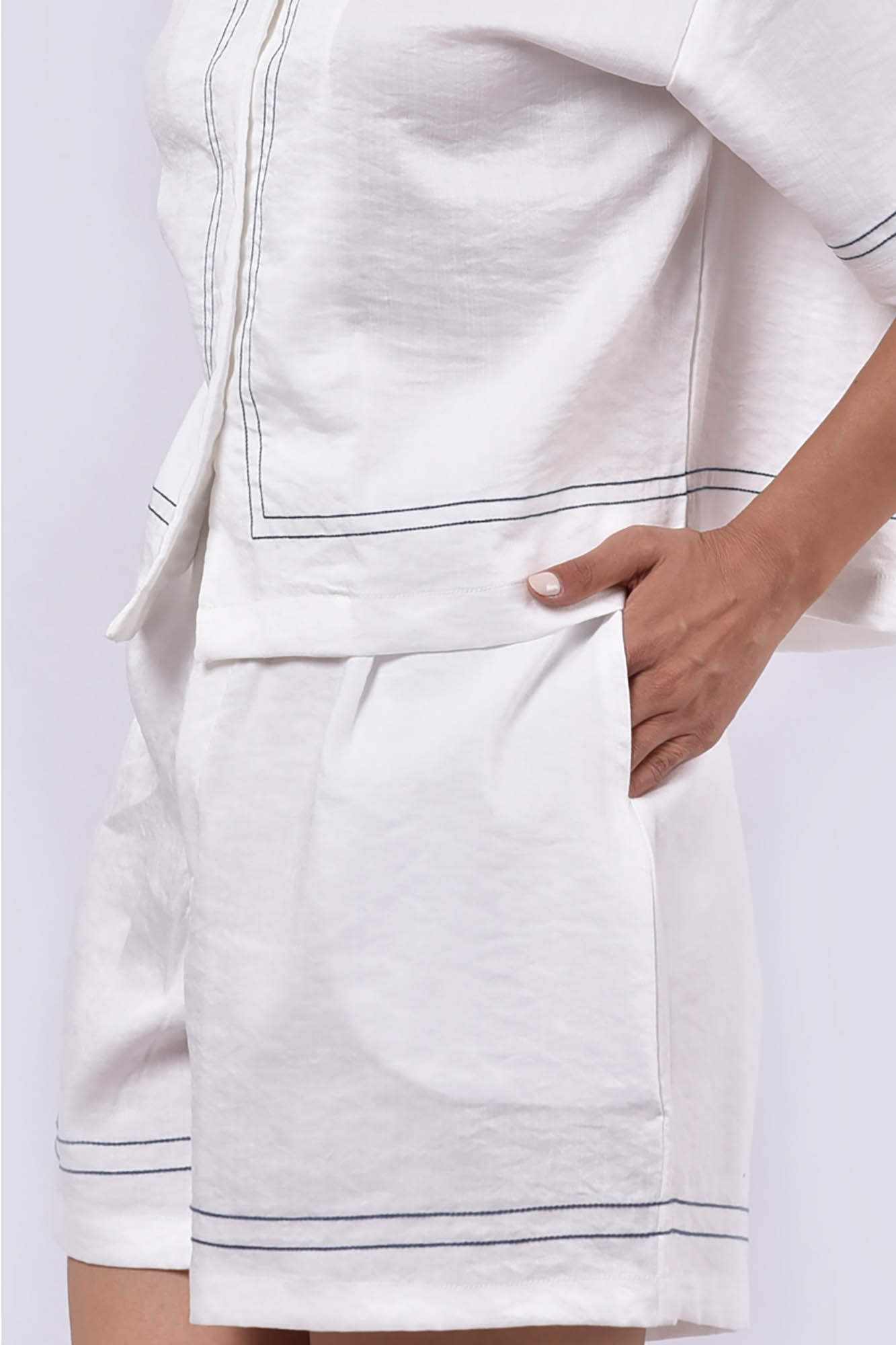 شلوارک پارچه ای گلدوزی زنانه