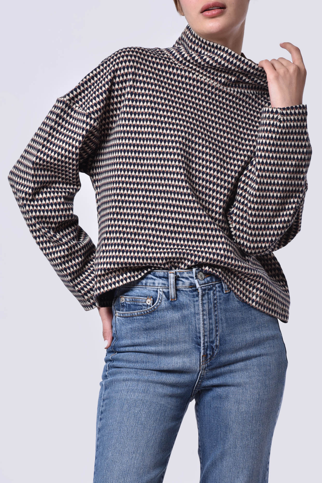 بلوز آستین بلند طرحدار زنانه