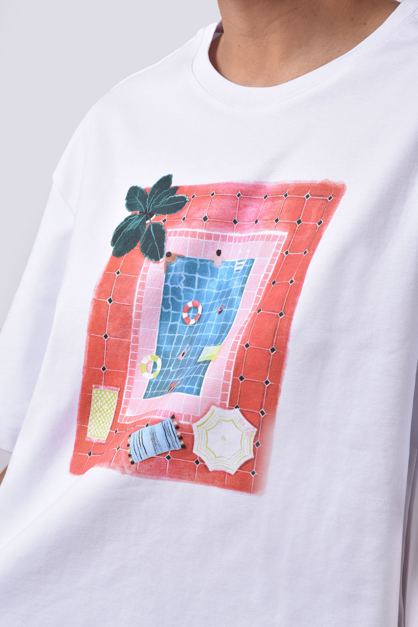 تیشرت آستین کوتاه چاپی زنانه