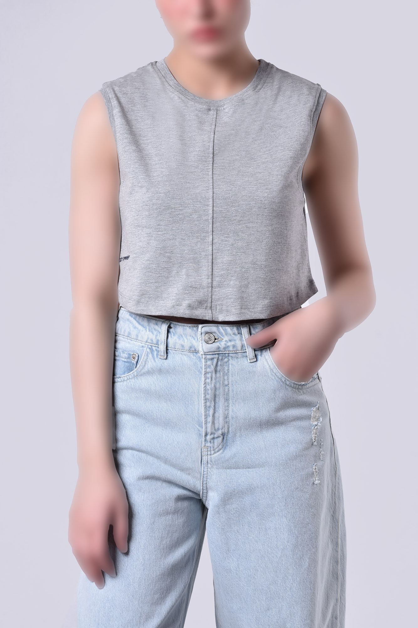 تاپ تیشرتی گلدوزی زنانه