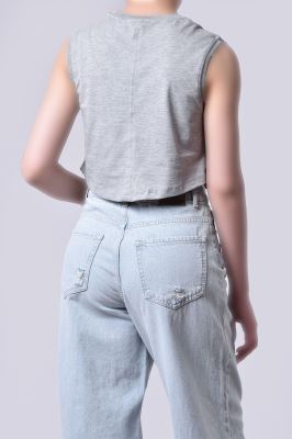 تاپ تیشرتی گلدوزی زنانه