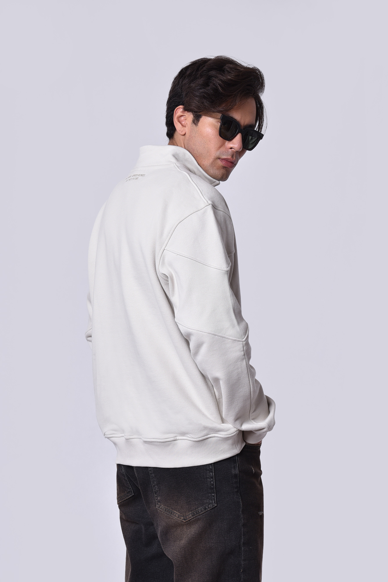 سوئیشرت نیم زیپ گلدوزی