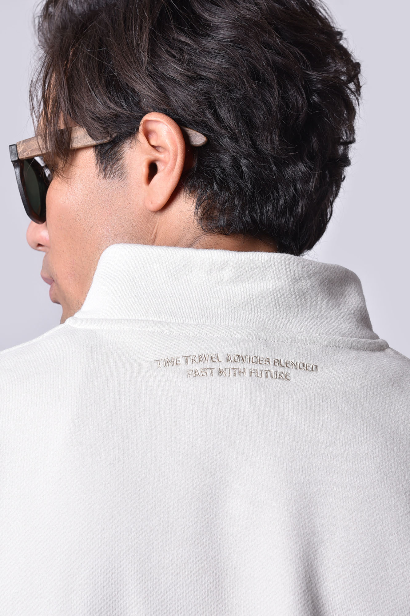 سوئیشرت نیم زیپ گلدوزی