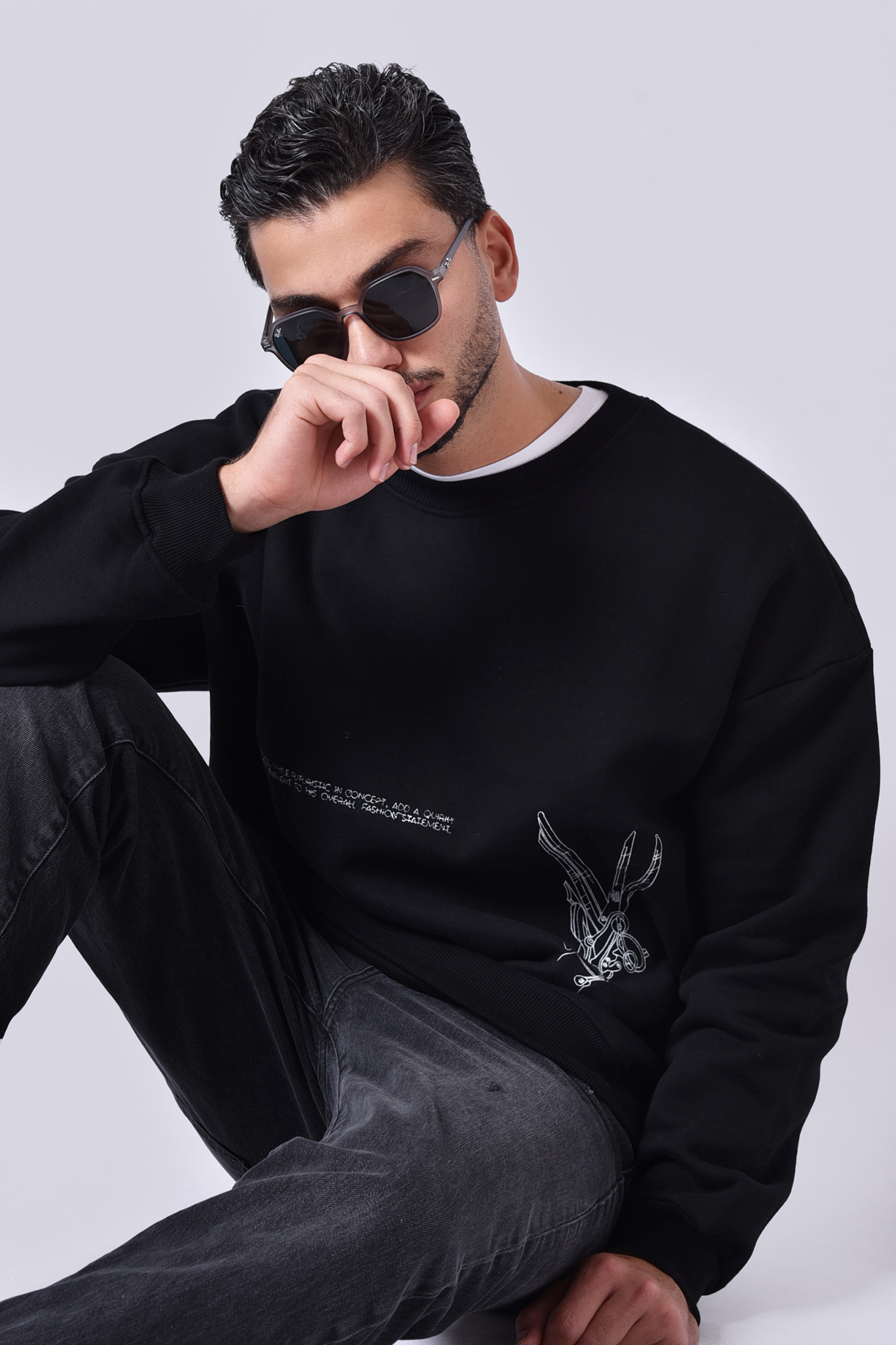 سوئیشرت یقه گرد دورس