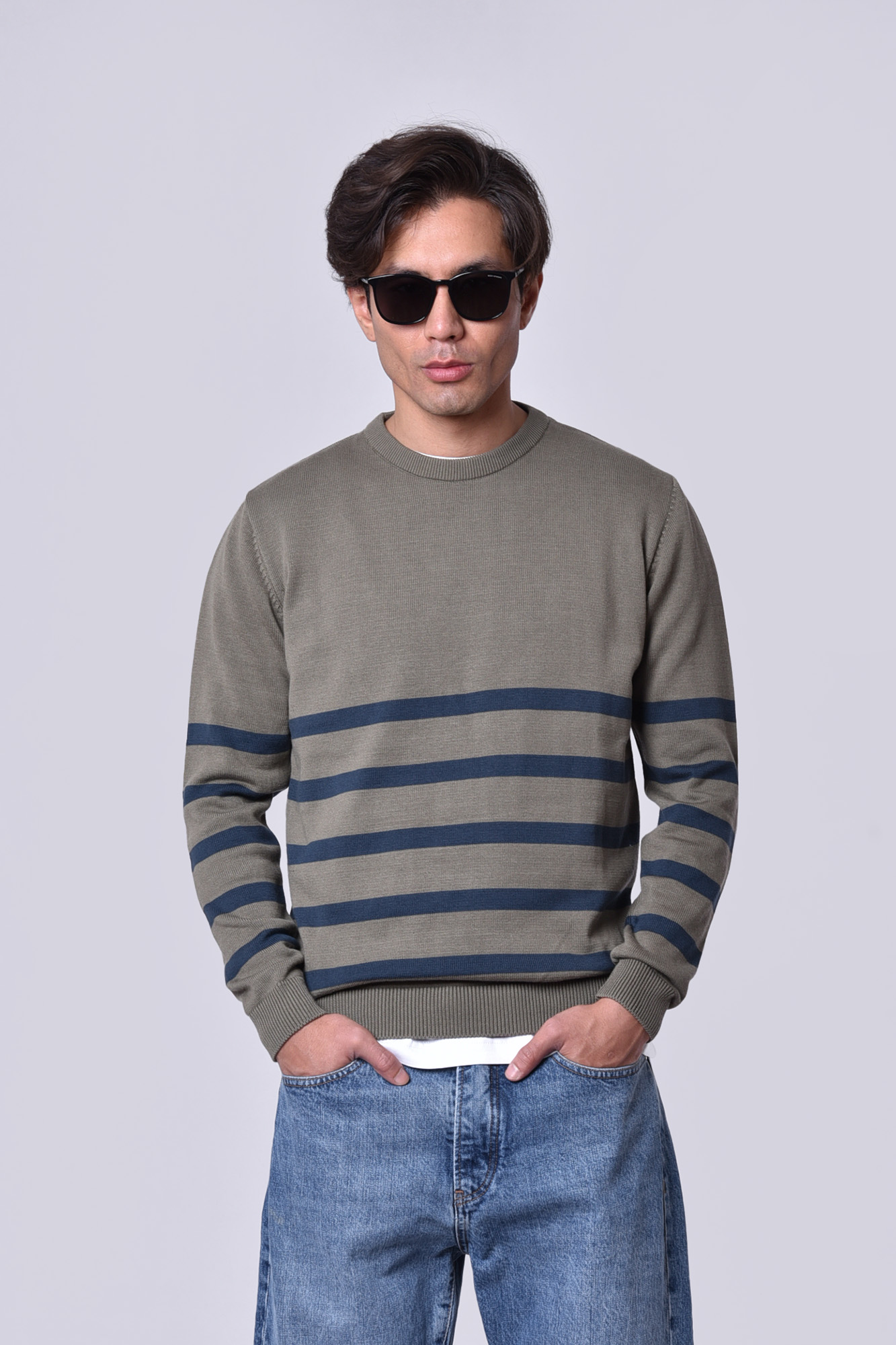 بافت یقه گرد راه راه