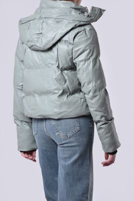 کاپشن کوتاه ساده زنانه