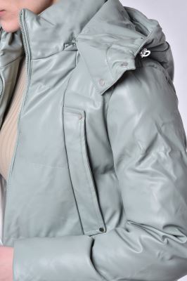 کاپشن کوتاه ساده زنانه