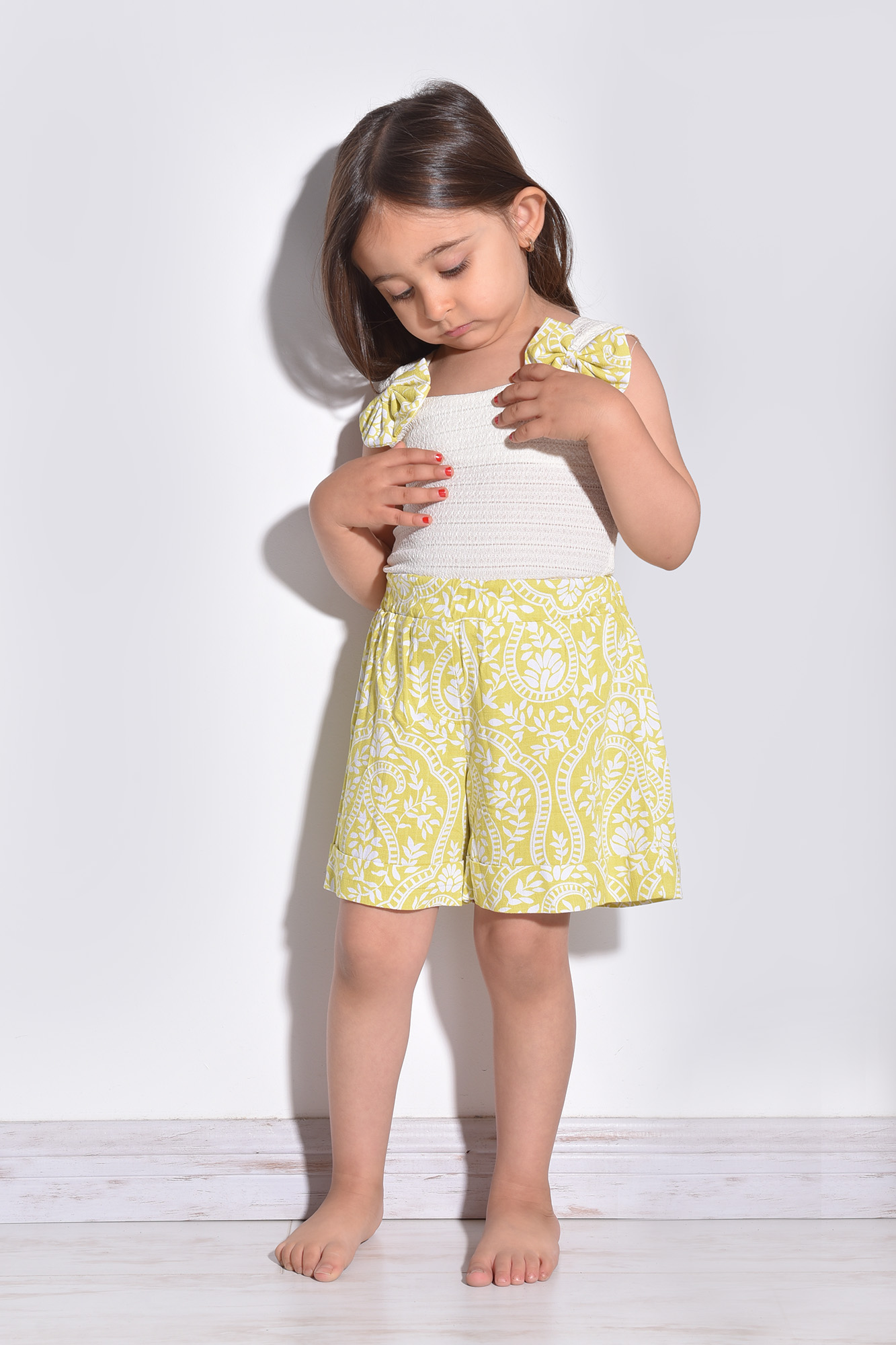 شلوارک پارچه ای طرحدار دخترانه