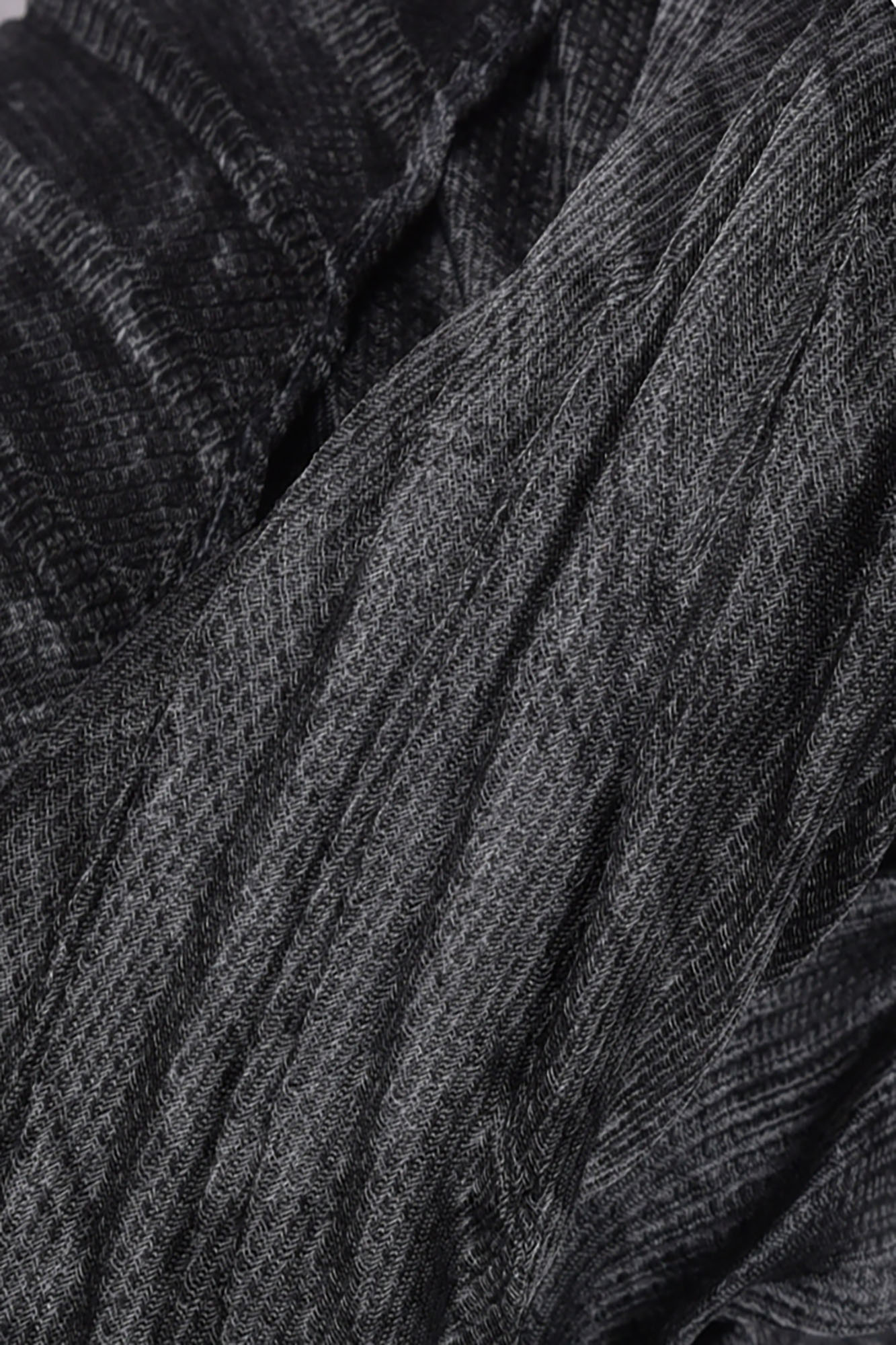 شال طرحدار زنانه