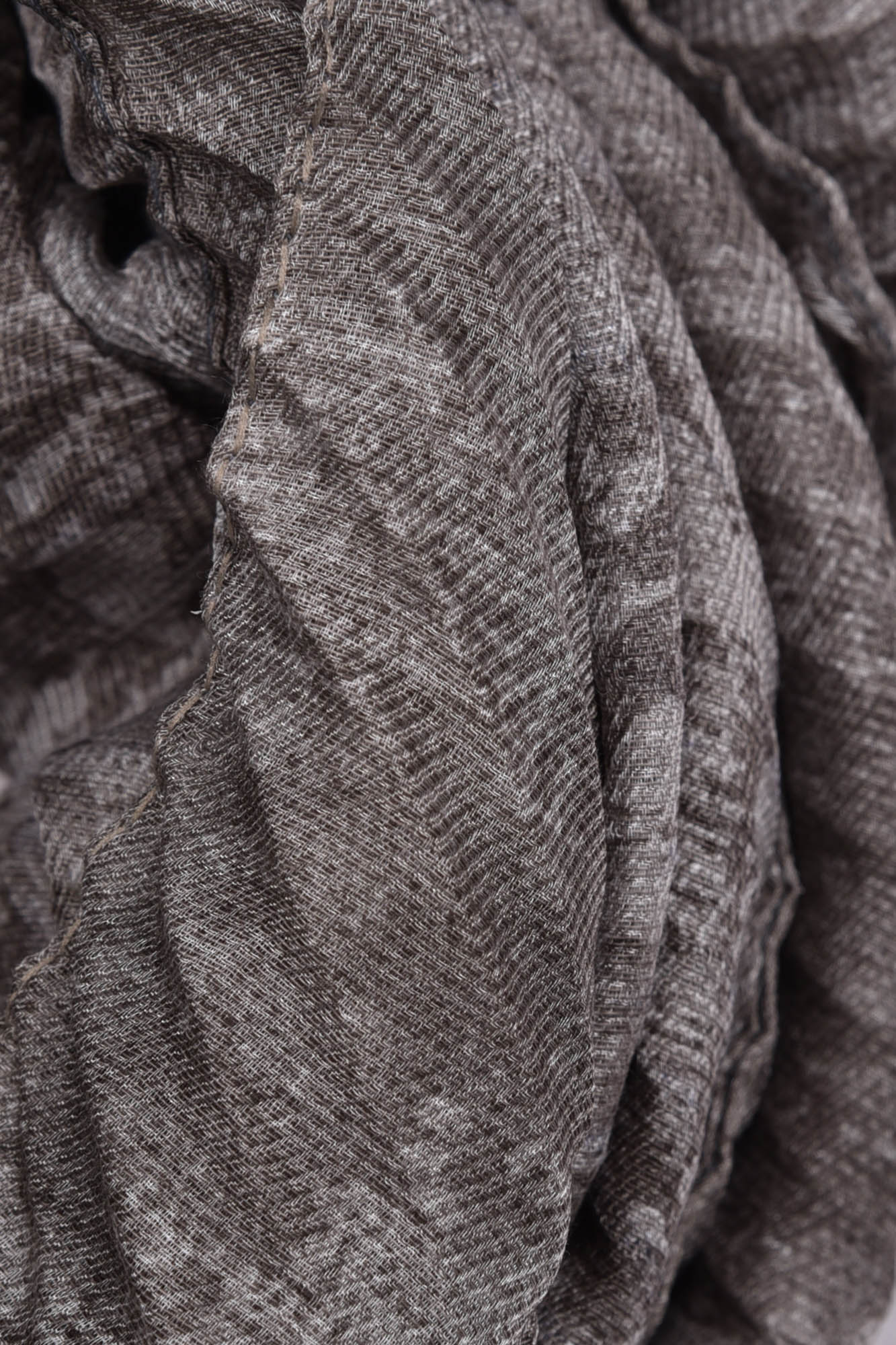 شال طرحدار زنانه