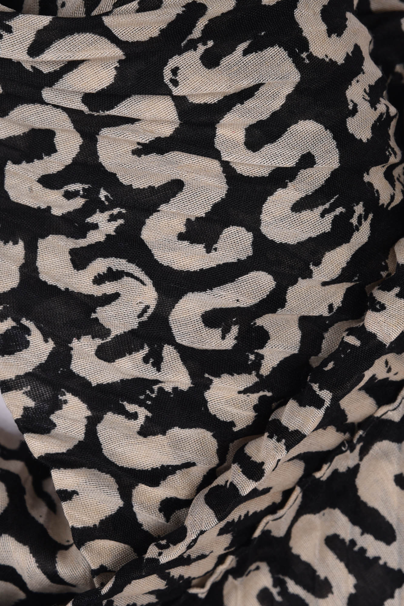 شال طرحدار زنانه