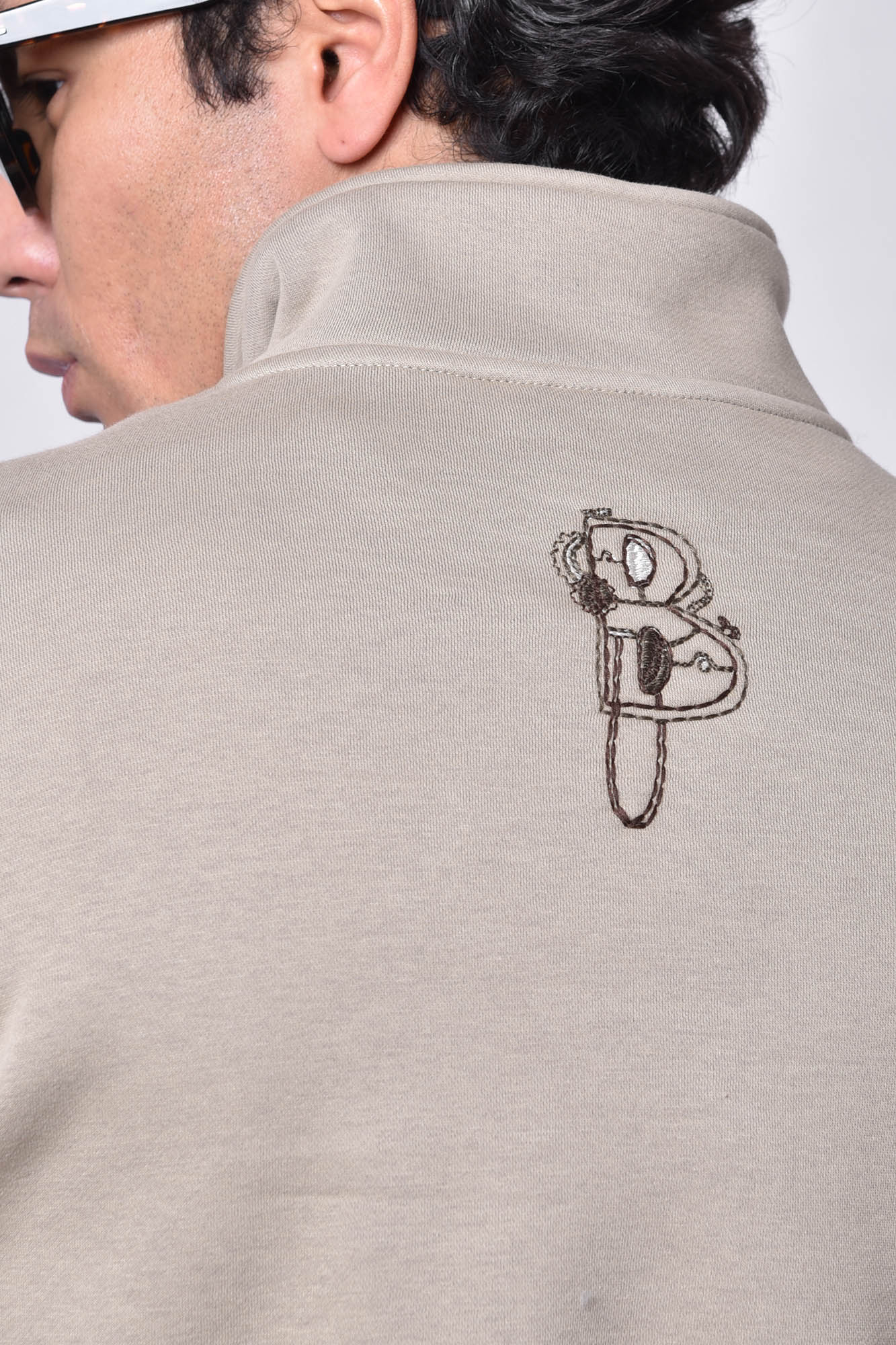 سوئیشرت نیم زیپ گلدوزی