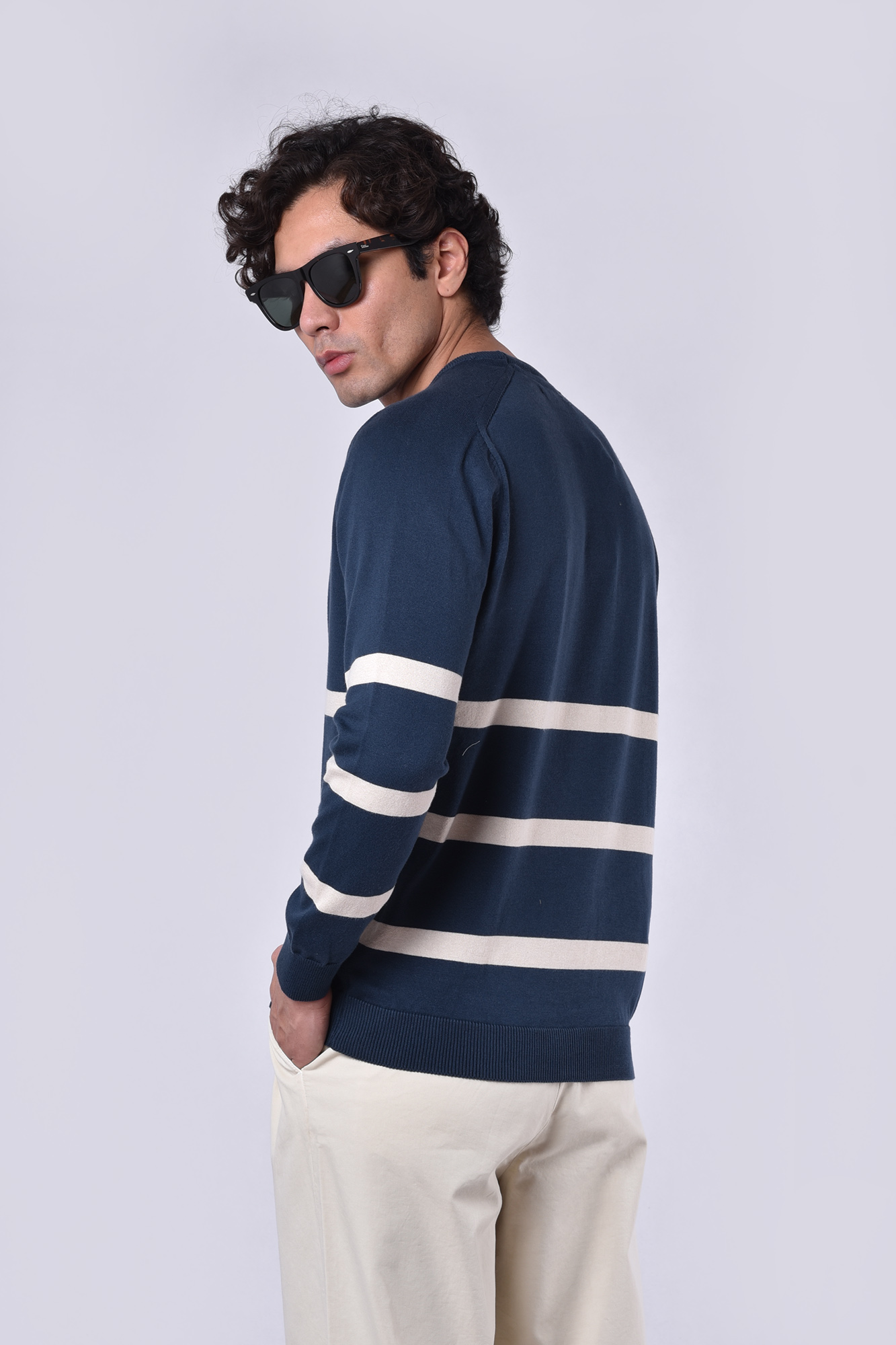 بافت یقه گرد راه راه