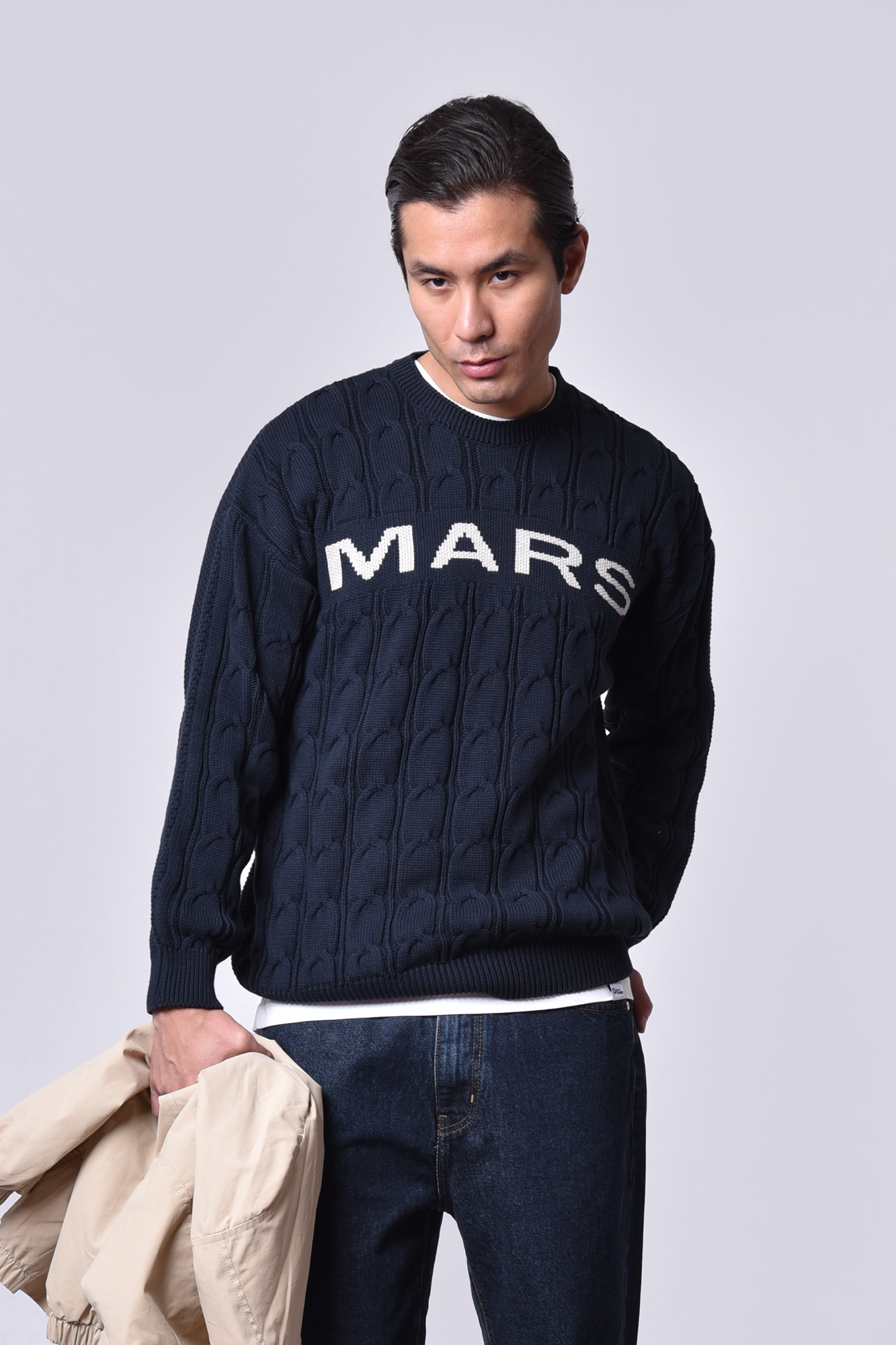 بافت یقه گرد ساده