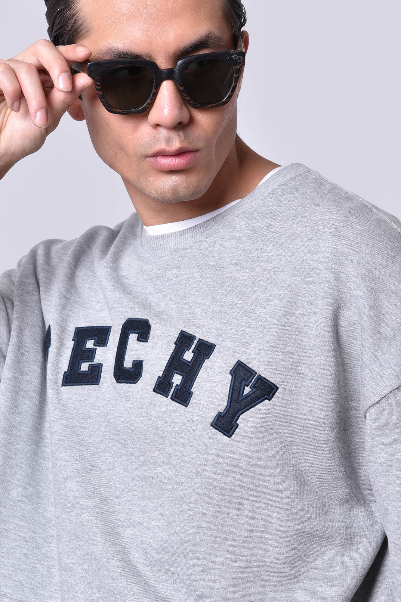 تیشرت آستین کوتاه گلدوزی