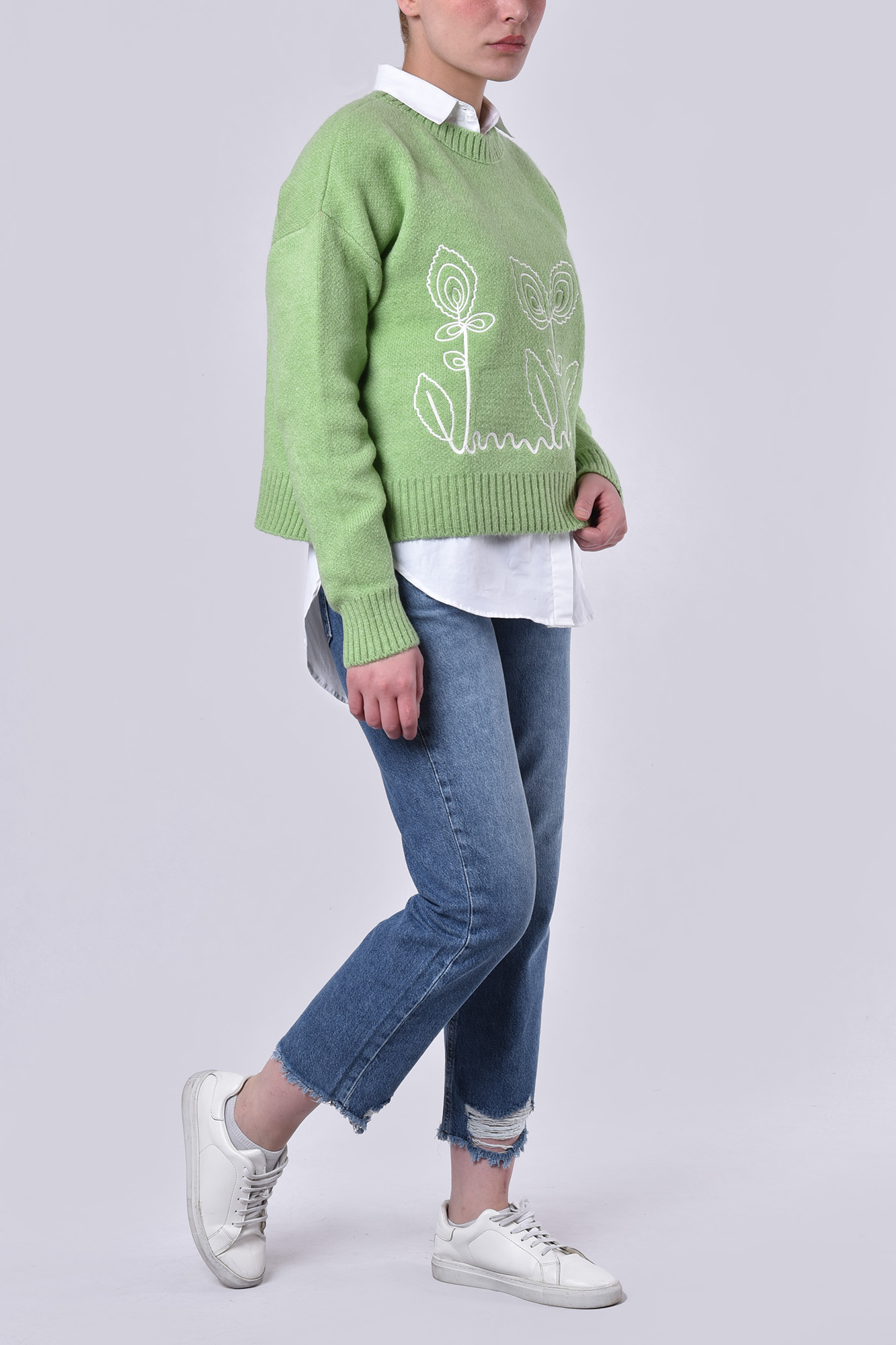 بافت یقه گرد گلدوزی