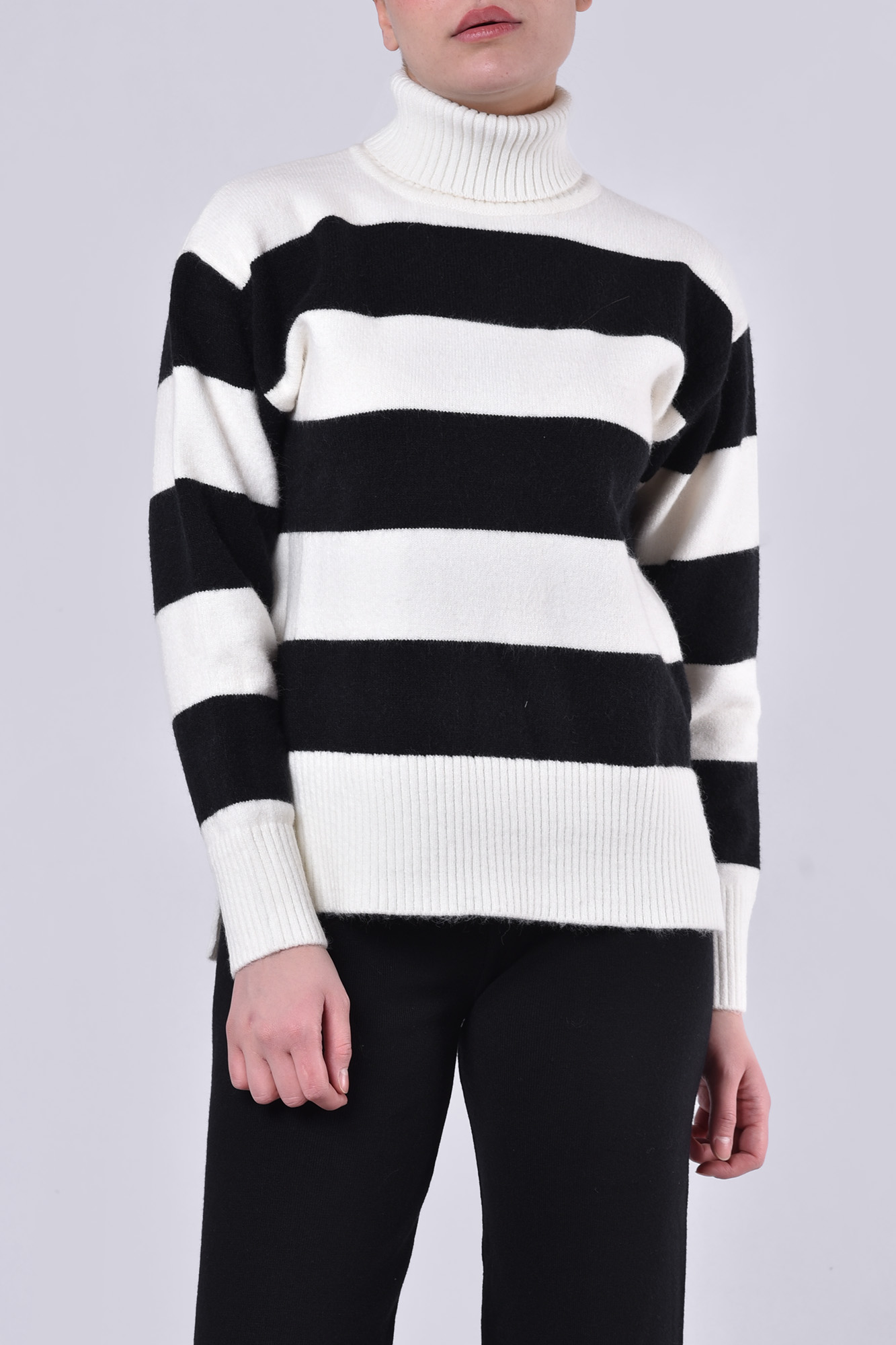 بافت یقه اسکی راه راه