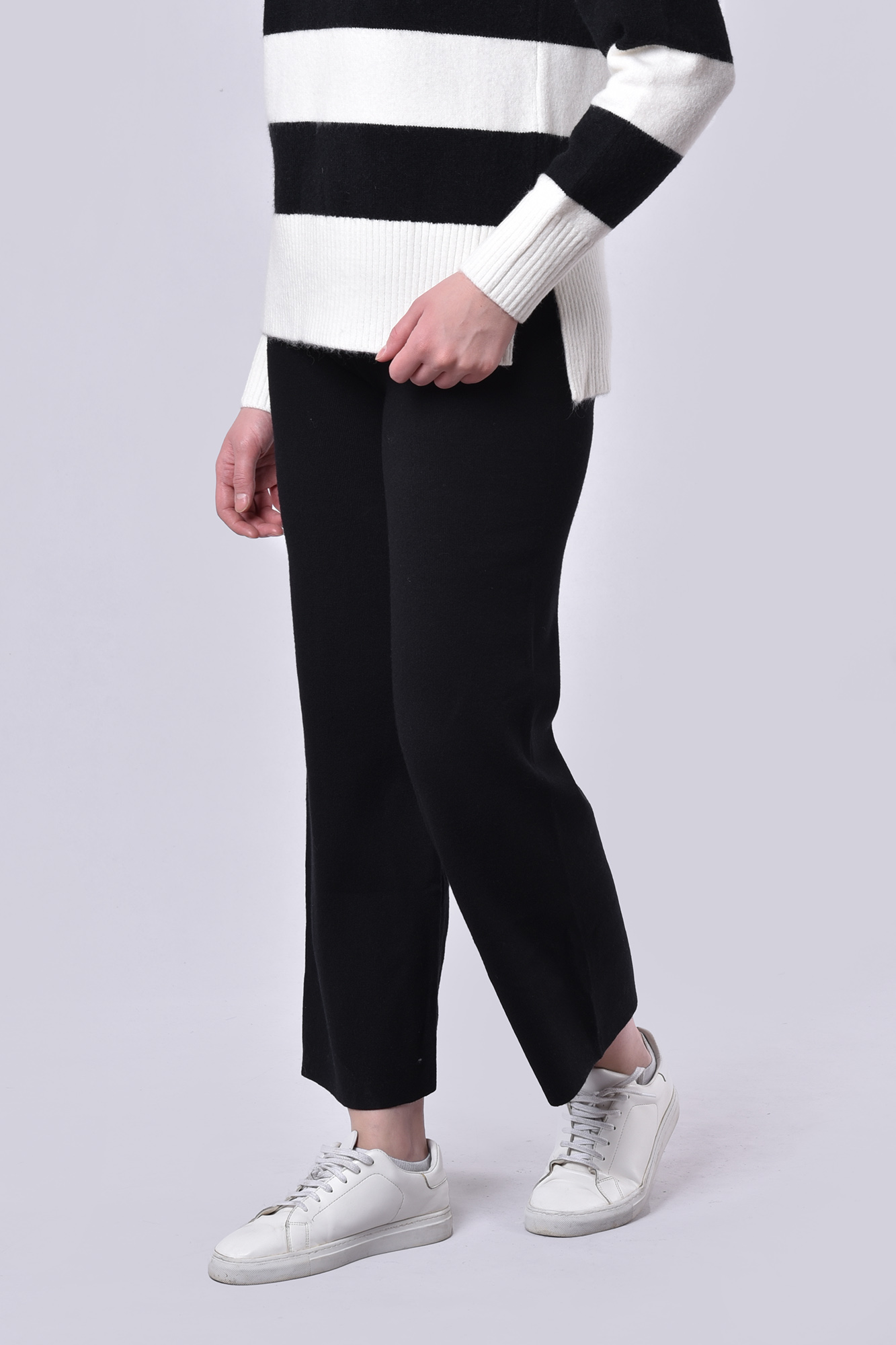 شلوار بافت ساده زنانه