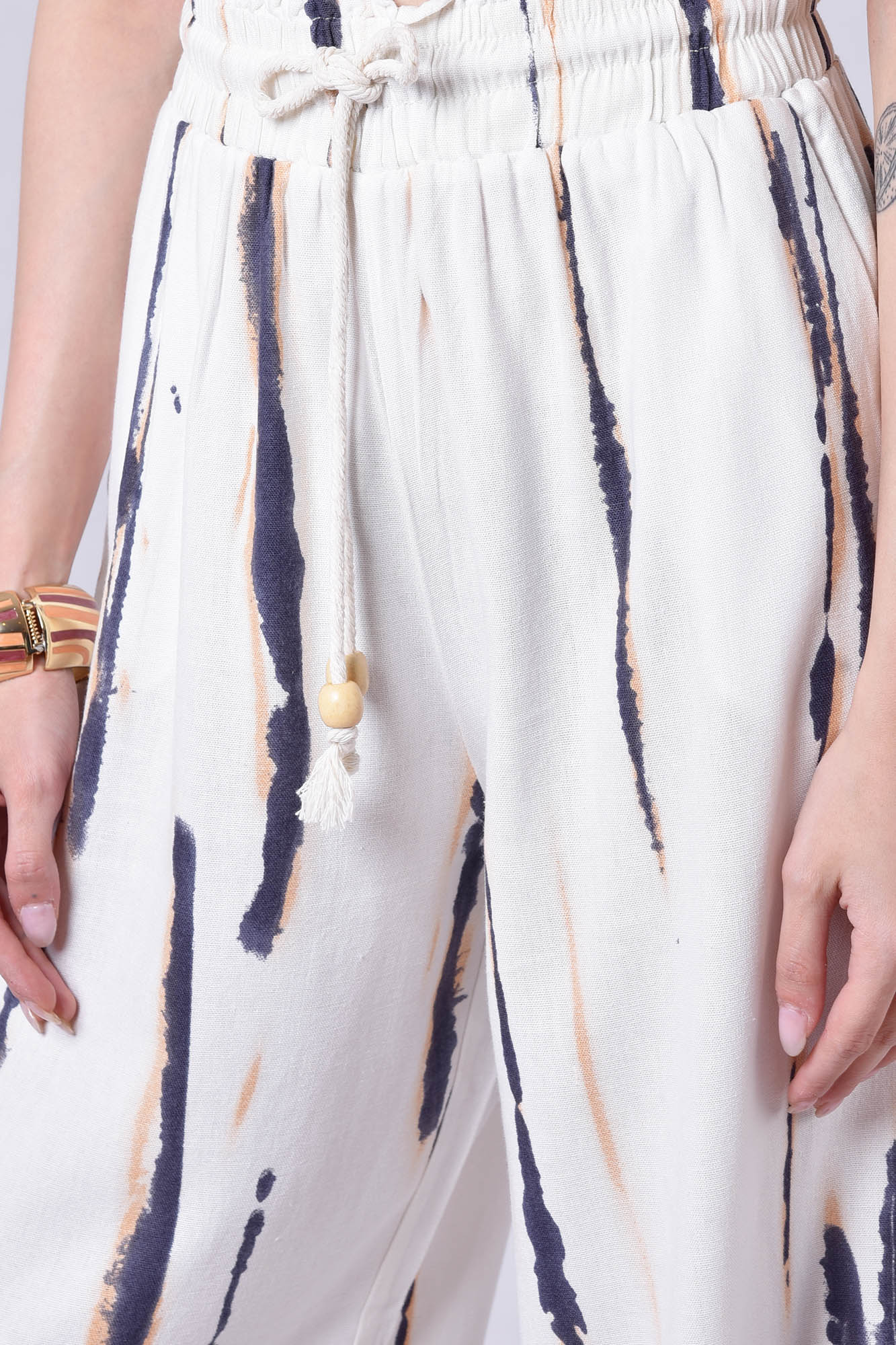 شلوار پارچه ای طرحدار