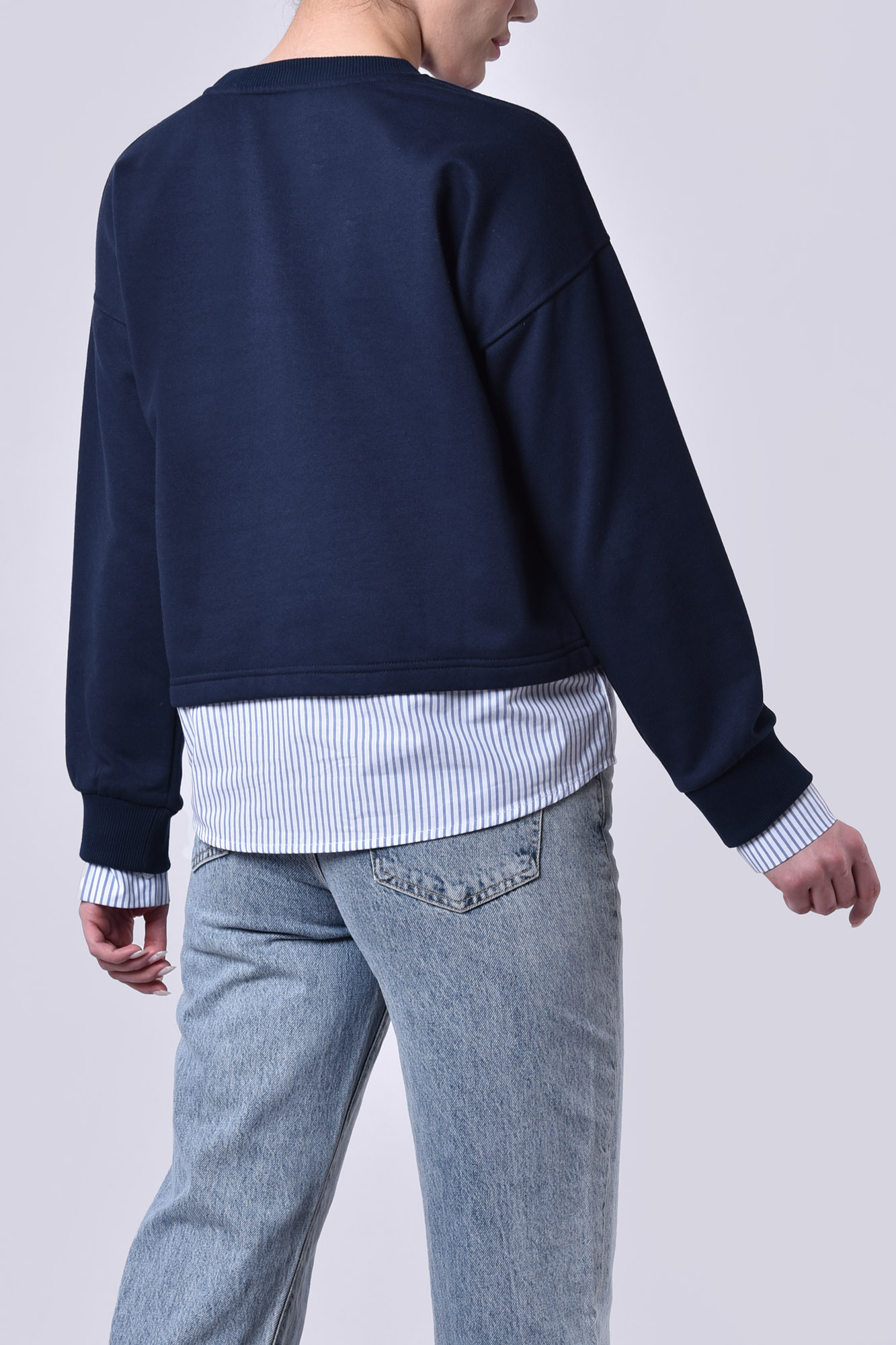 سوئیشرت یقه گرد گلدوزی