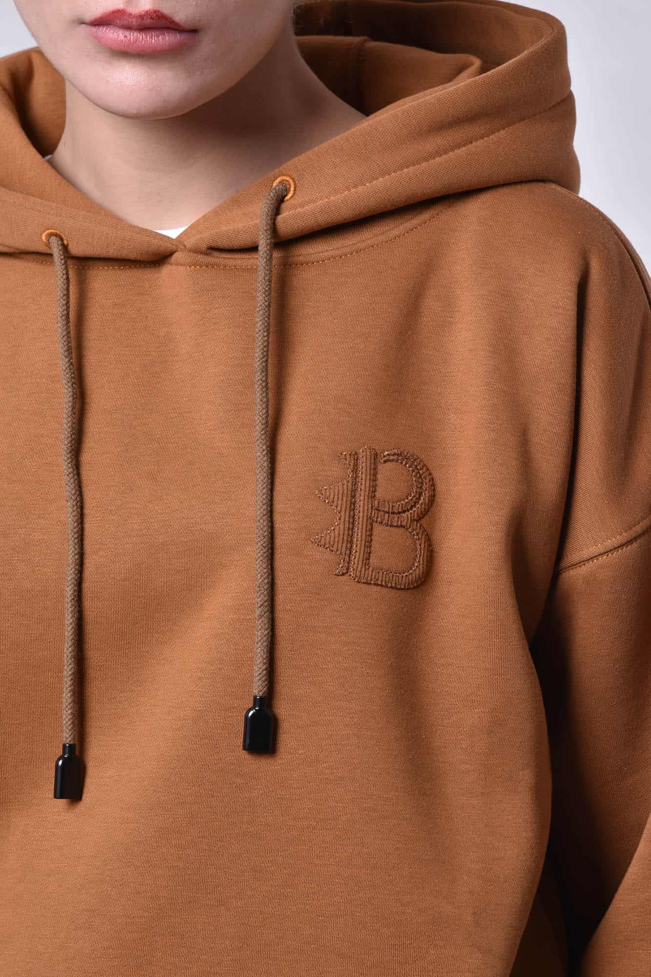 هودی گلدوزی