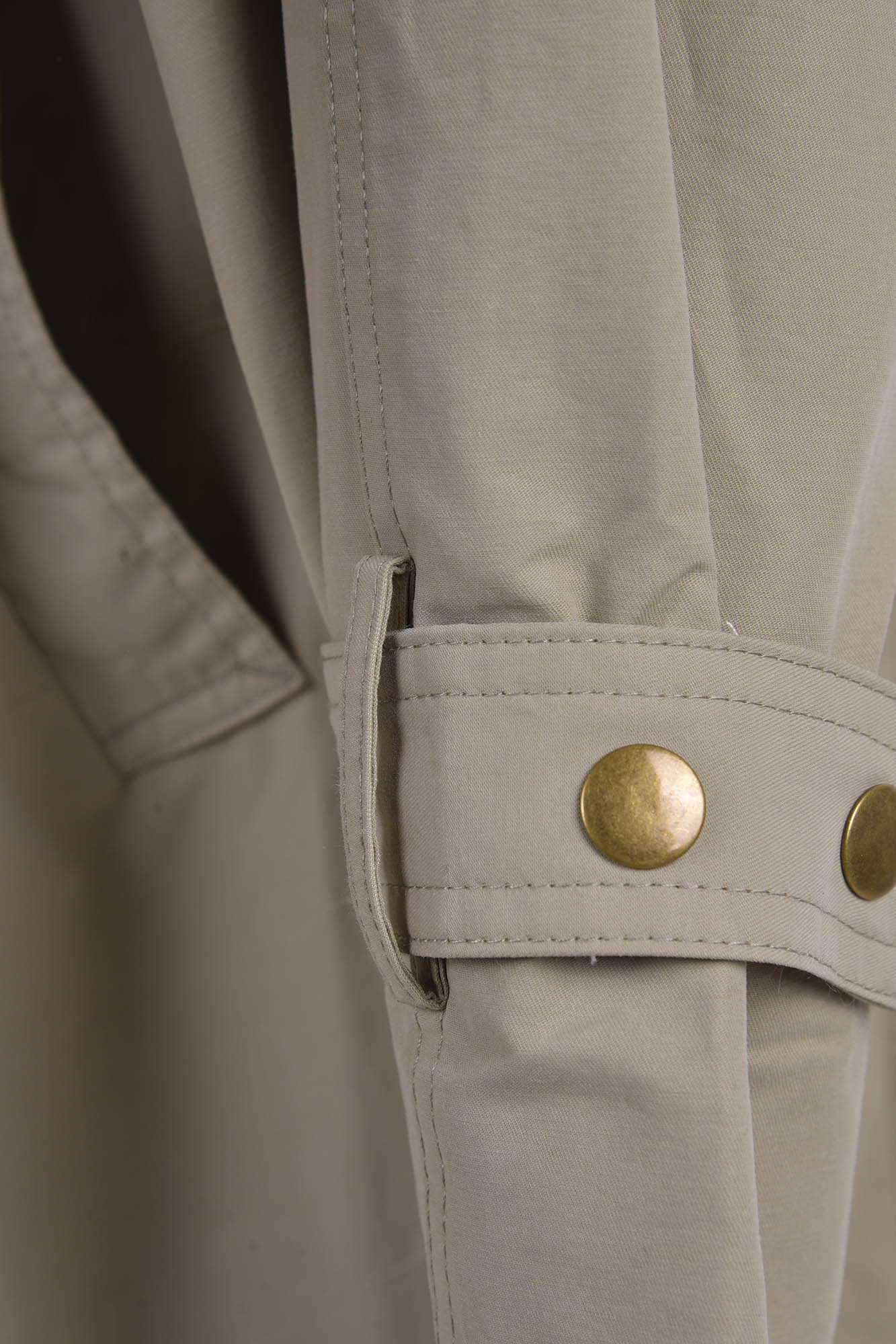 ترنچ کت کتان