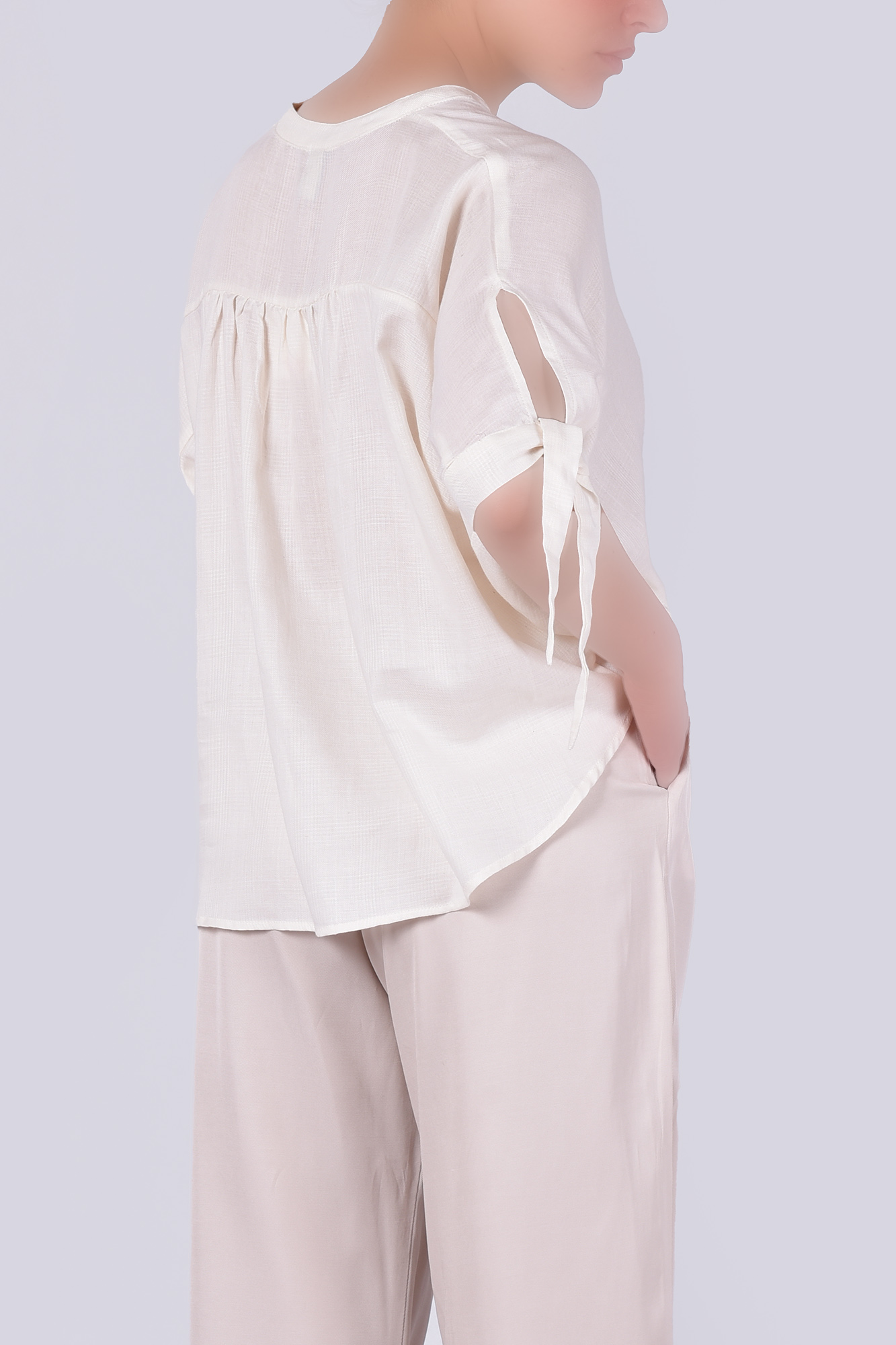 بلوز آستین کوتاه ساده