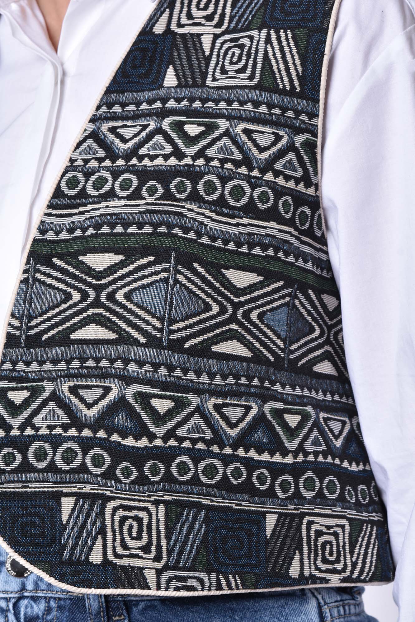 وست کوتاه طرحدار