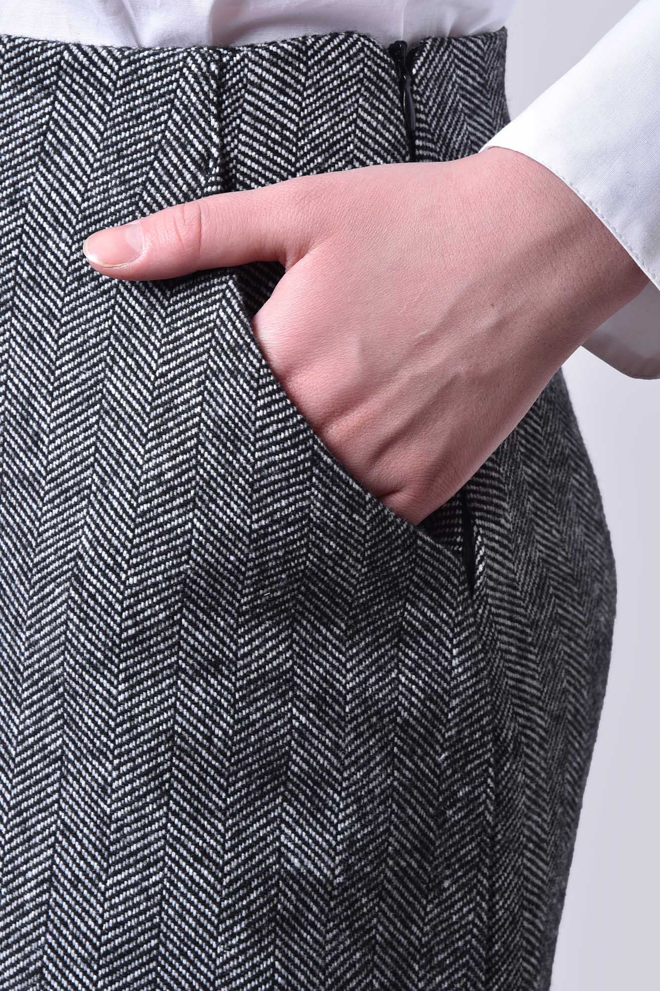 دامن کوتاه پشمی