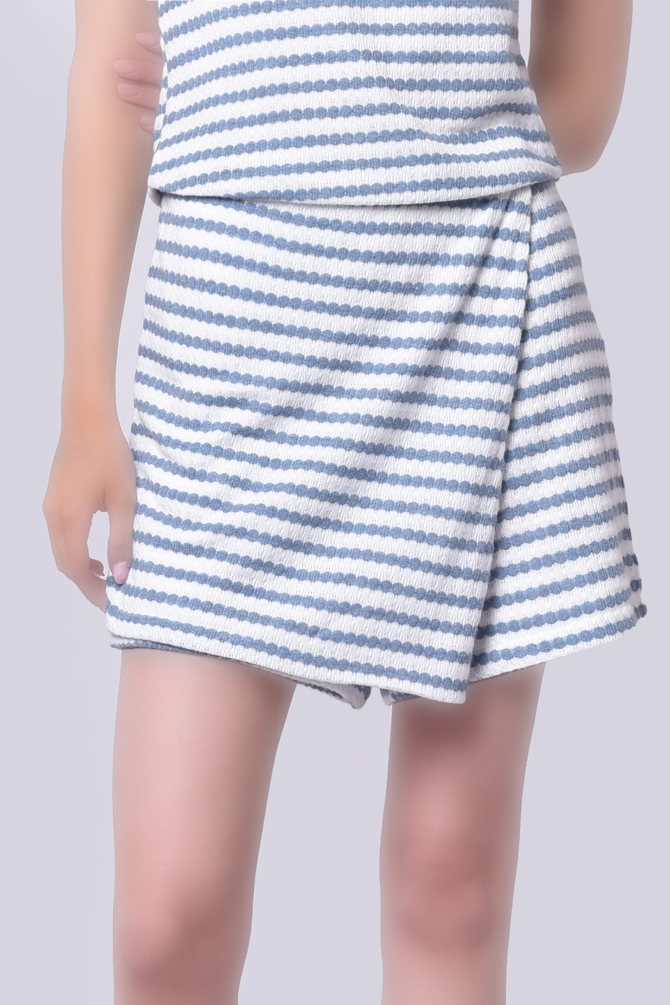 شلوارک پارچه ای راه راه