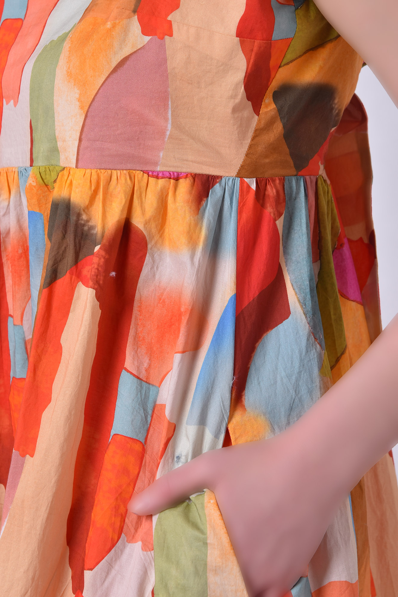 پیراهن زنانه بلند طرحدار