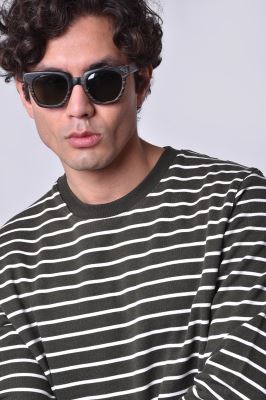 سوئیشرت راه راه