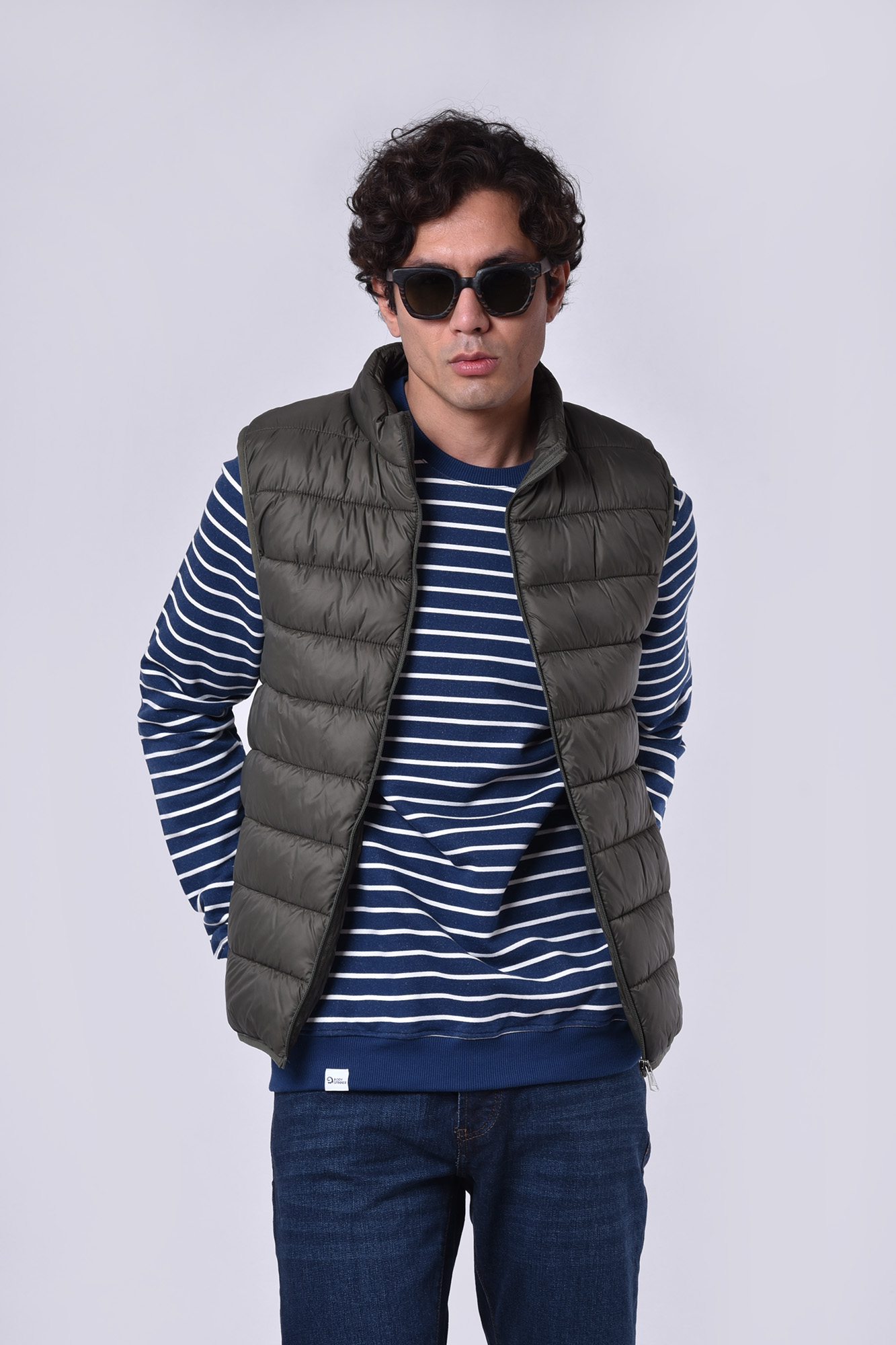 سوئیشرت راه راه