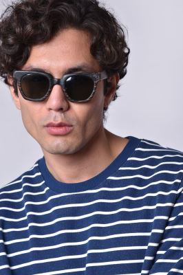 سوئیشرت راه راه