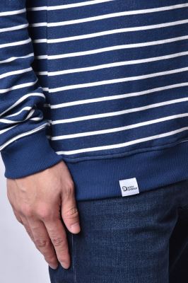 سوئیشرت راه راه