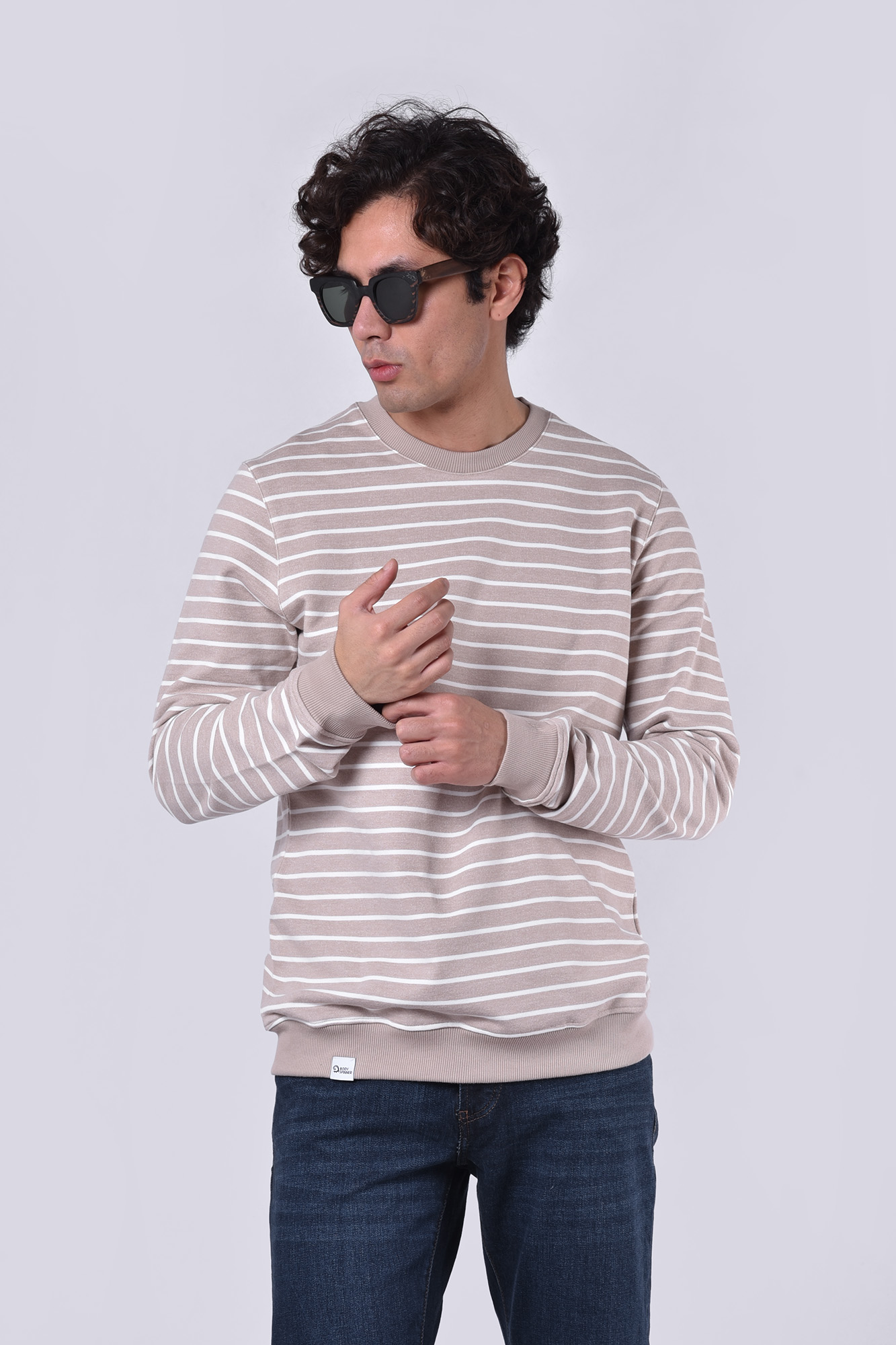 سوئیشرت راه راه