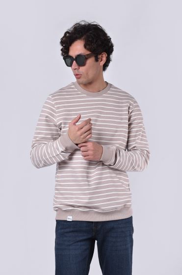 سوئیشرت راه راه