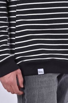 سوئیشرت راه راه