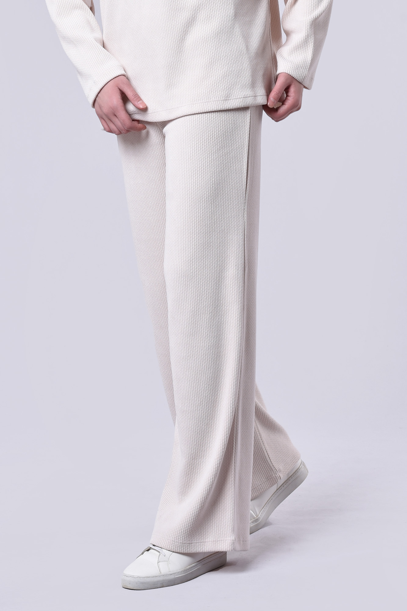 شلوار اسلش مخمل