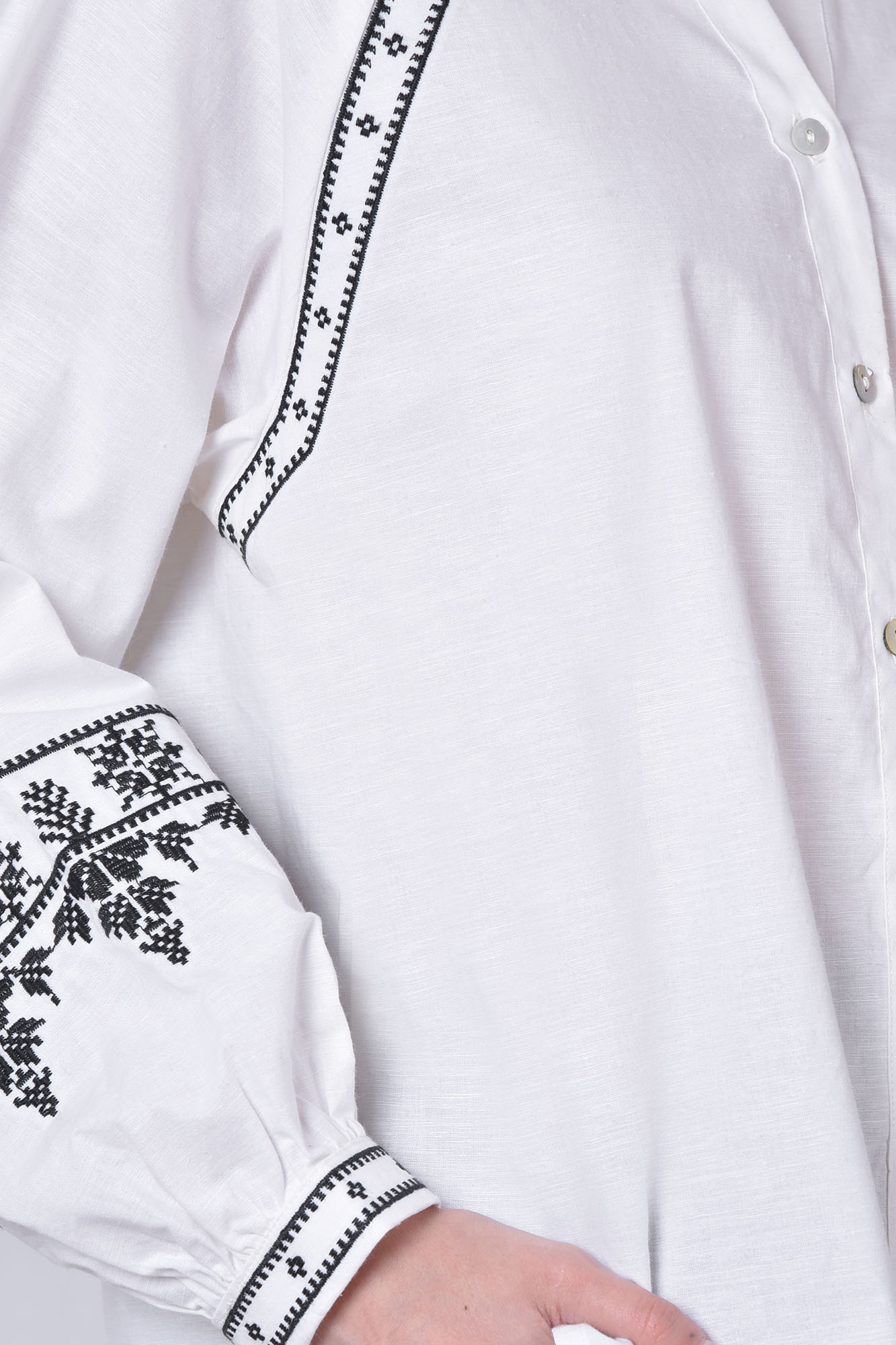 شومیز آستین بلند گلدوزی