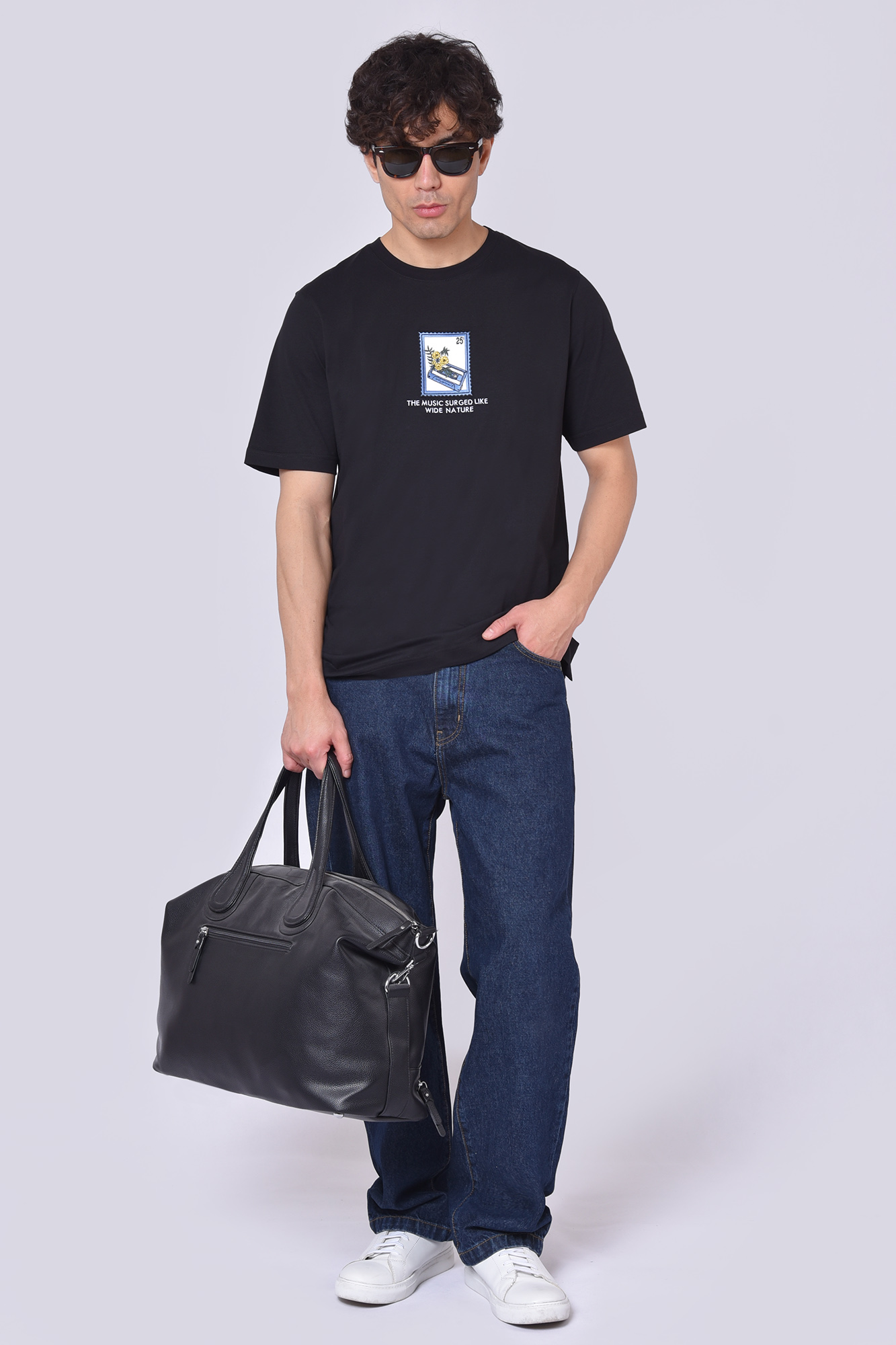 تیشرت آستین کوتاه گلدوزی