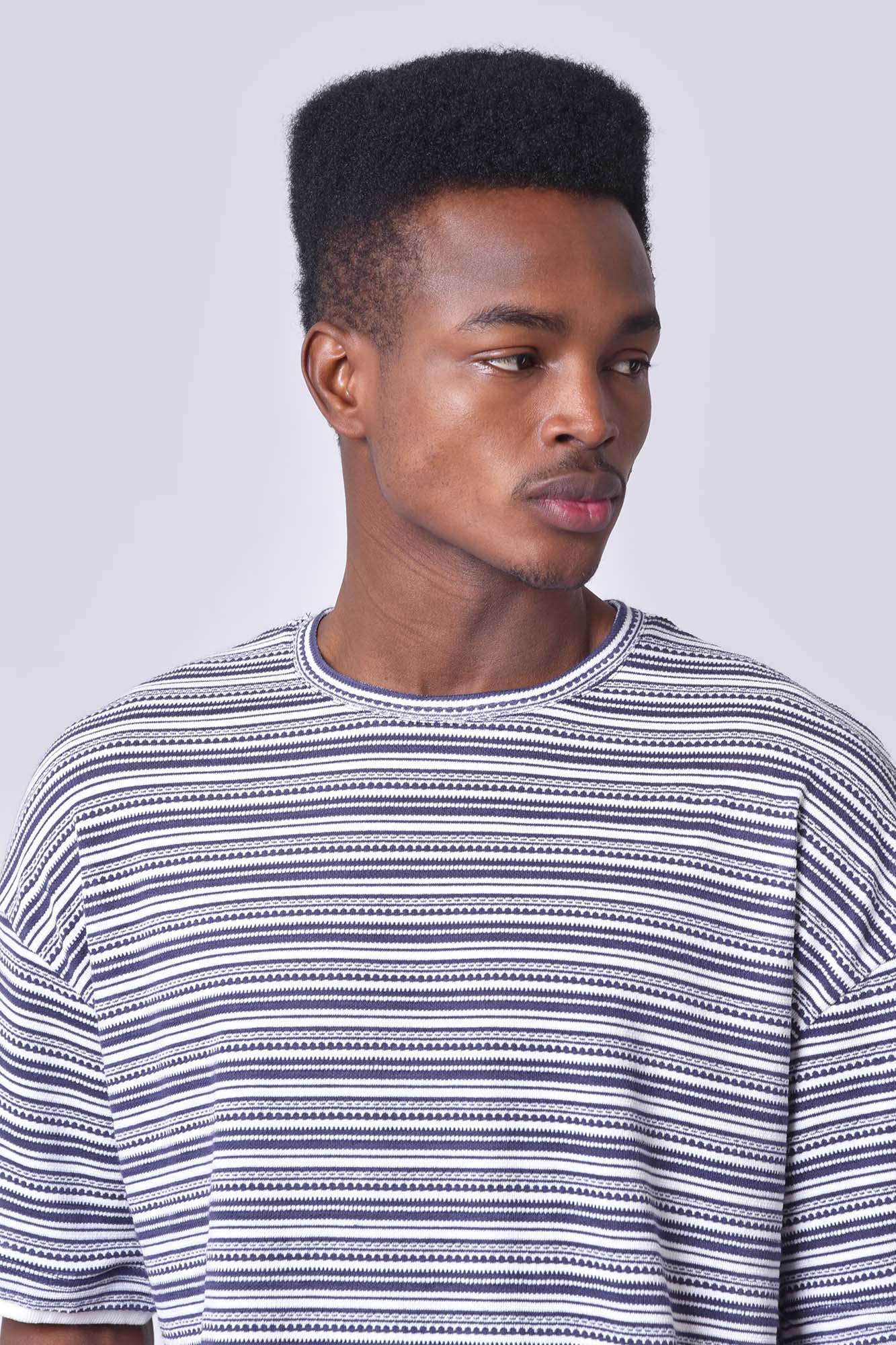 تیشرت آستین کوتاه طرحدار