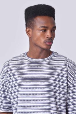 تیشرت آستین کوتاه طرحدار