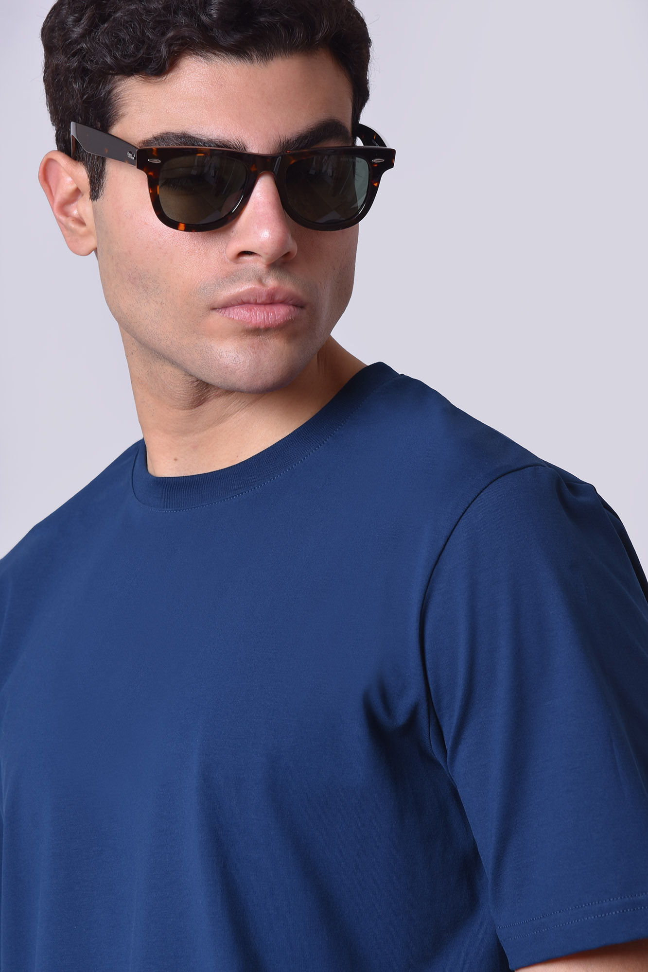 تیشرت آستین کوتاه یقه گرد بیسیک