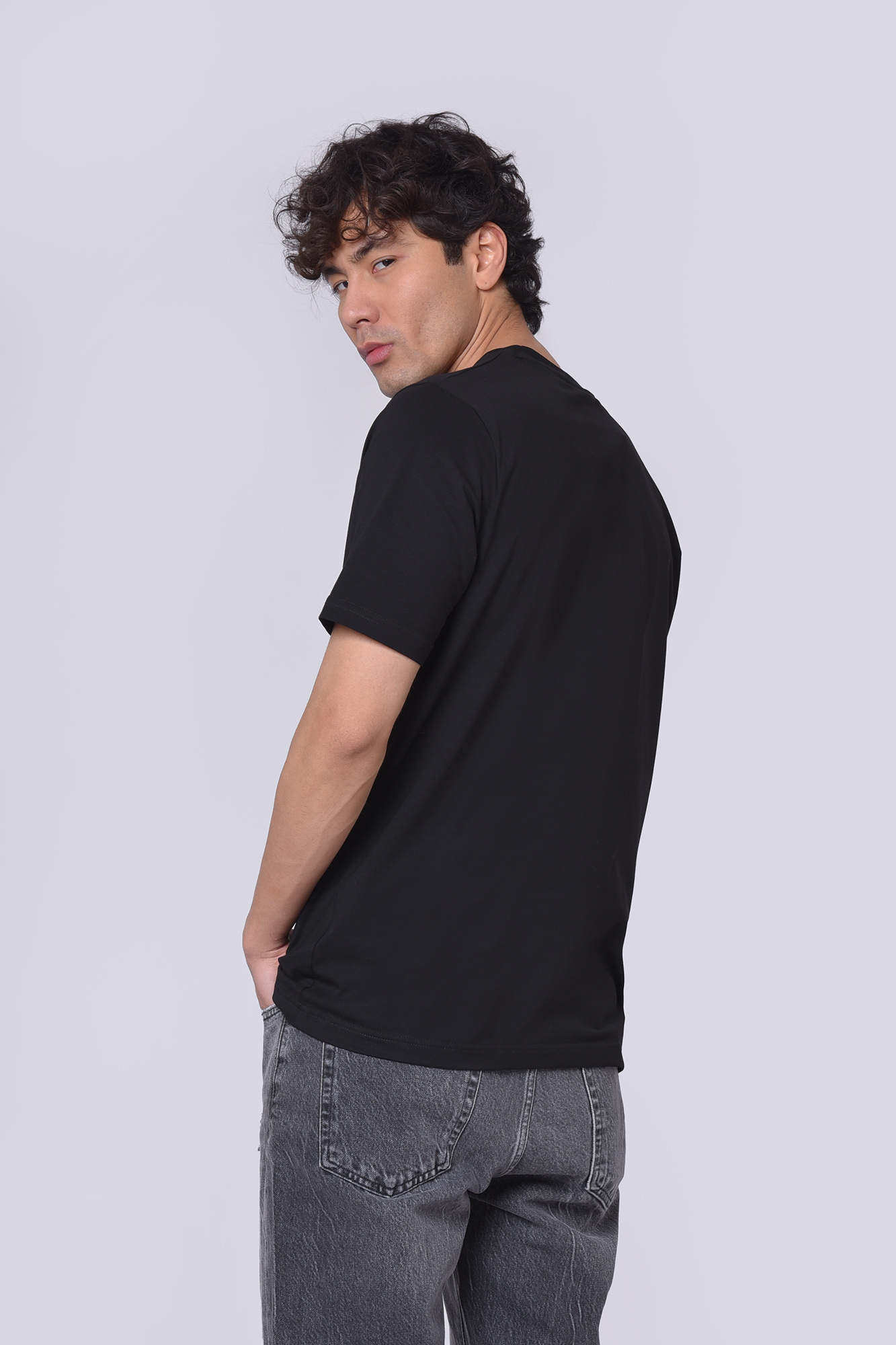 تیشرت آستین کوتاه یقه گرد بیسیک