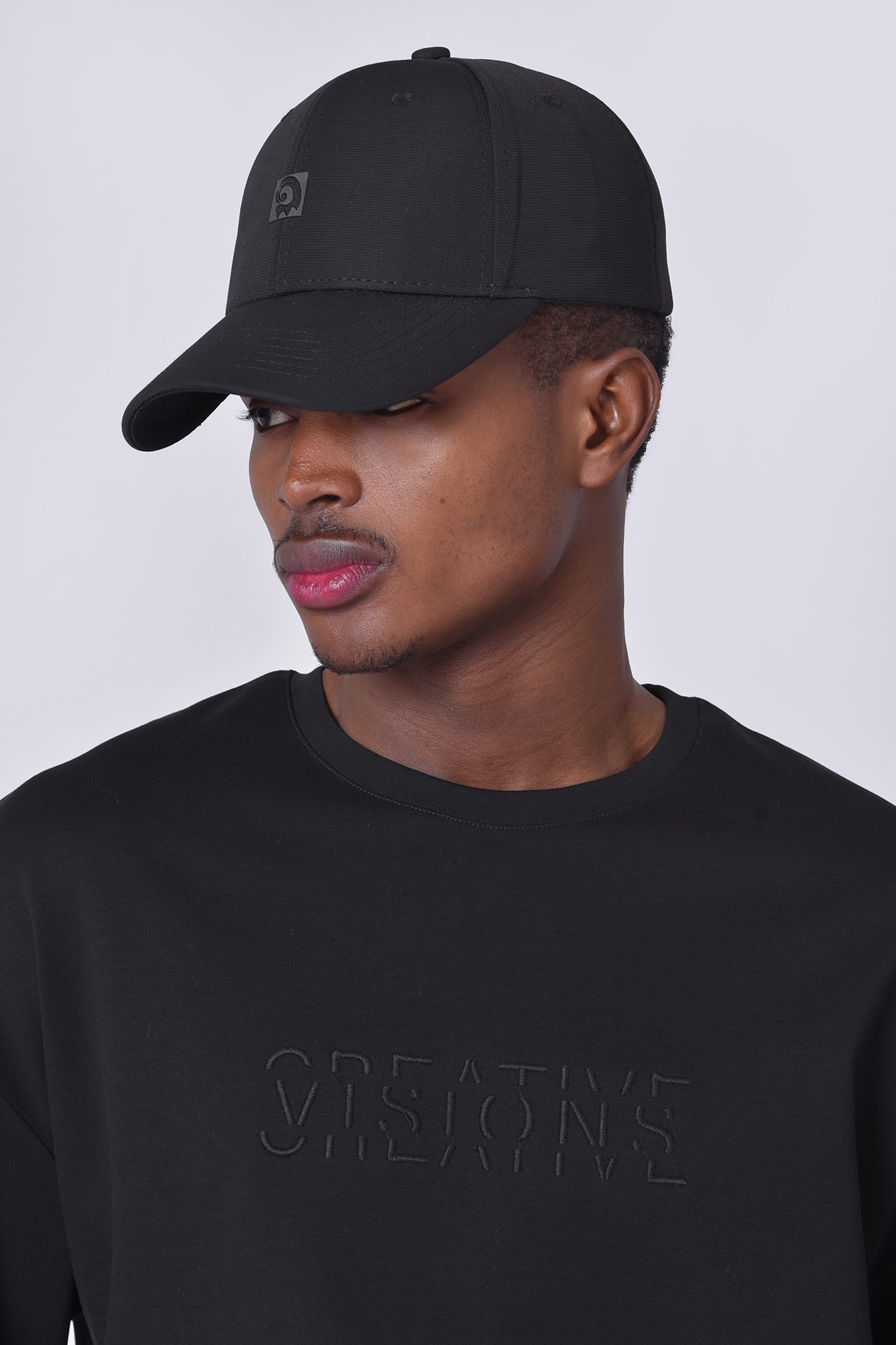 تیشرت آستین کوتاه گلدوزی