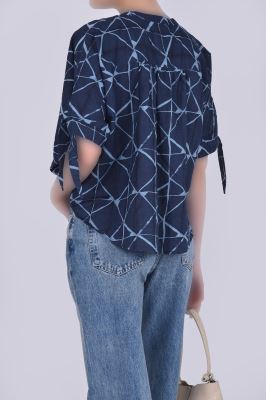 بلوز آستین کوتاه طرحدار
