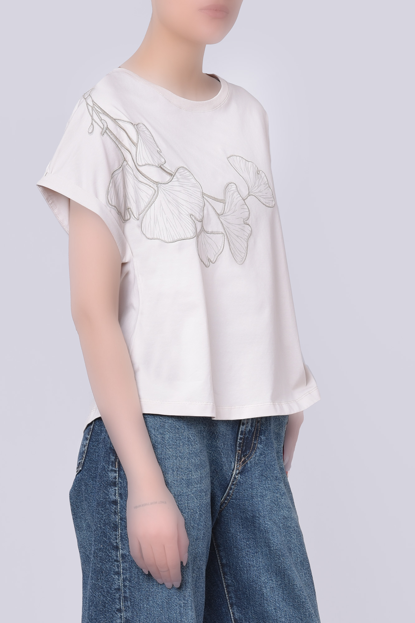 تیشرت آستین کوتاه گلدوزی