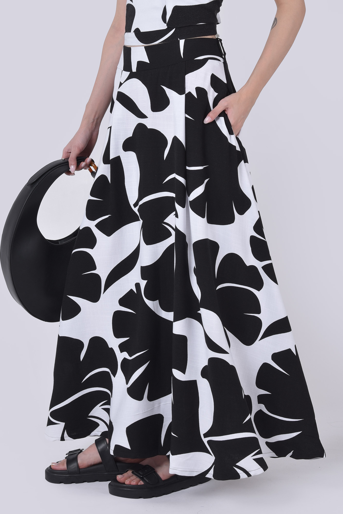 دامن بلند طرحدار